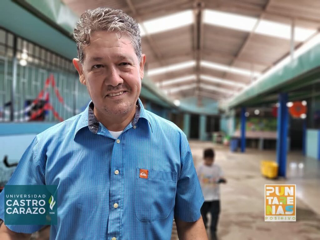 Reconocimiento Público A Un Porteño Que Ha Hecho De La Educación, La Motivación Para Los Niños Y Niñas De La Comunidad De Juanito Mora