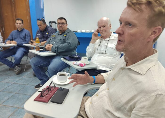 Diputado Carlos Andrés Robles crea mesas de trabajo para lograr el dragado del estero de Puntarenas 8